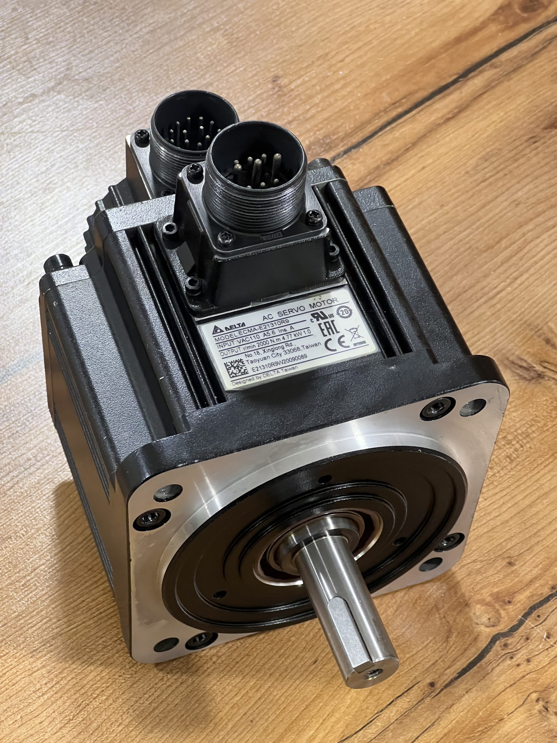 سروو موتور دلتا مدل ECMA-E21310R9 | توان 1 کیلووات - Image 3